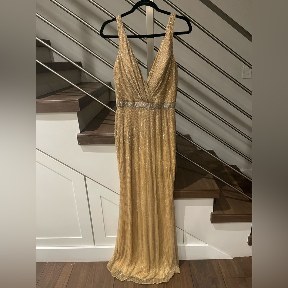 Mac Duggal gown size 6